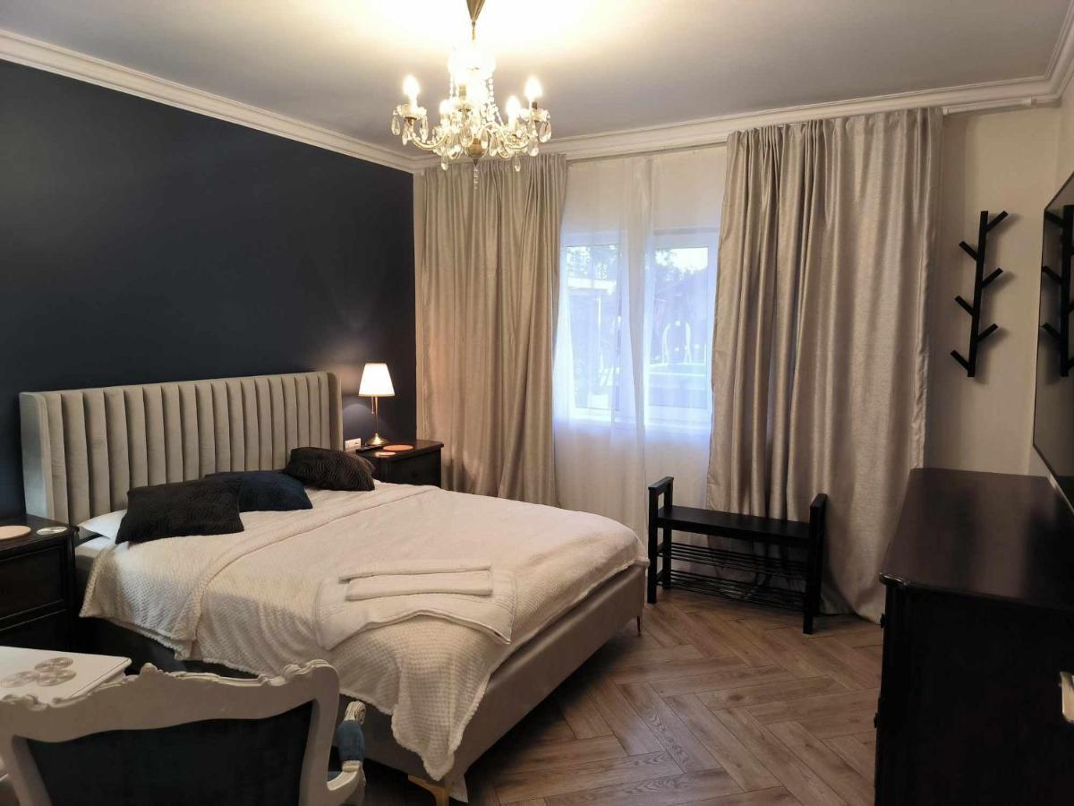 Luxury Airport Retreat Apartman Kolozsvár Kültér fotó